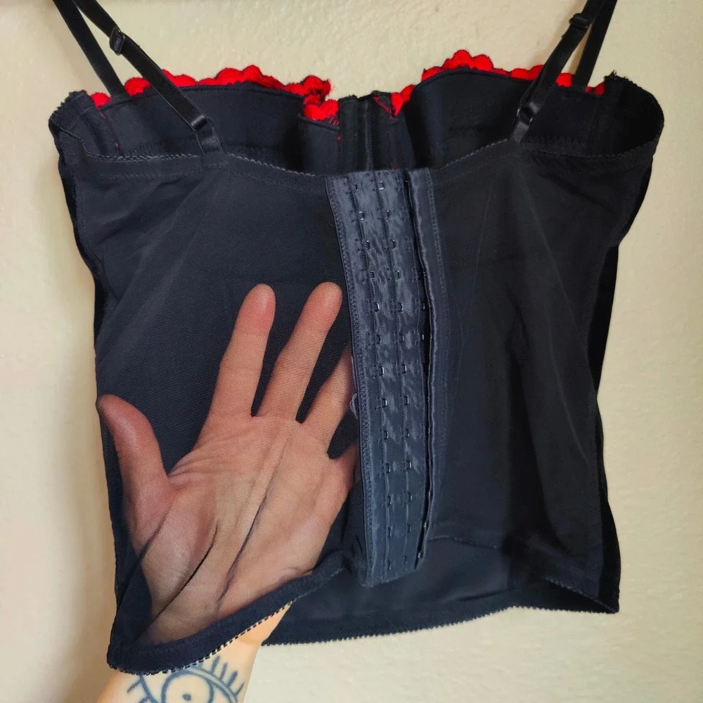 Black Velvet Bustier Corset Top Red‎ Rose Floral Embroidery Vamp Goth Romantic